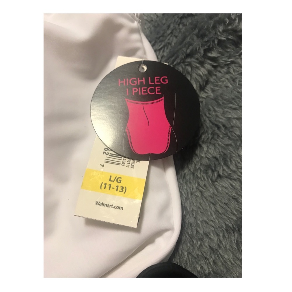 💜No boundaries swimsuit 2 Piece Swimsuit set.. - Picture 6 of 7